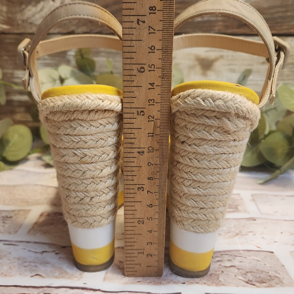 Elle Everly Yellow Tan Espadrille Wedge Sandals Size 7 - Picture 6 of 12